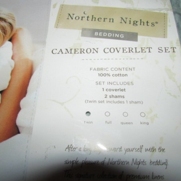 BRAND NEW NORTHERN NIGHTS COVERLET & SHAM SET - Picture 2 of 5